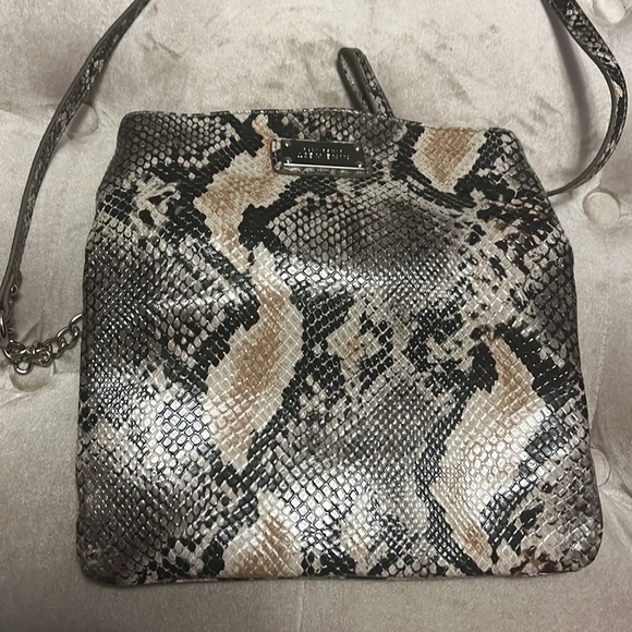 nine west snakeskin bag, convertible. Crossbody strap, and wristlet strap. - Picture 7 of 14